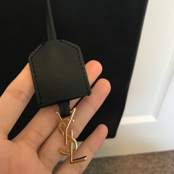 Saint Laurent Meduim North South Tote - Picture 4 of 8